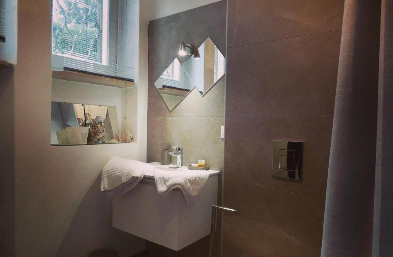 Domus 190 Rooms Varese Dış mekan fotoğraf